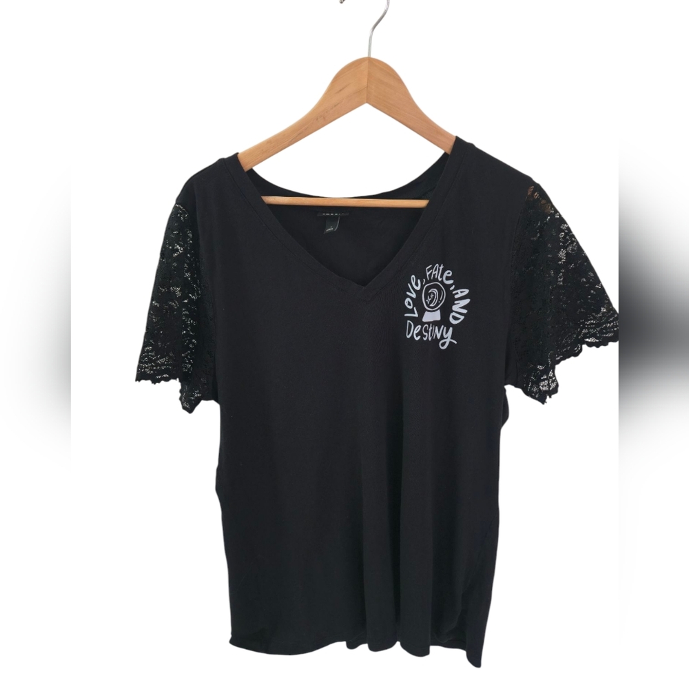 Torrid Short Sleeve Black Lace Tshirt Modal Blend Psychic Readings Size 1